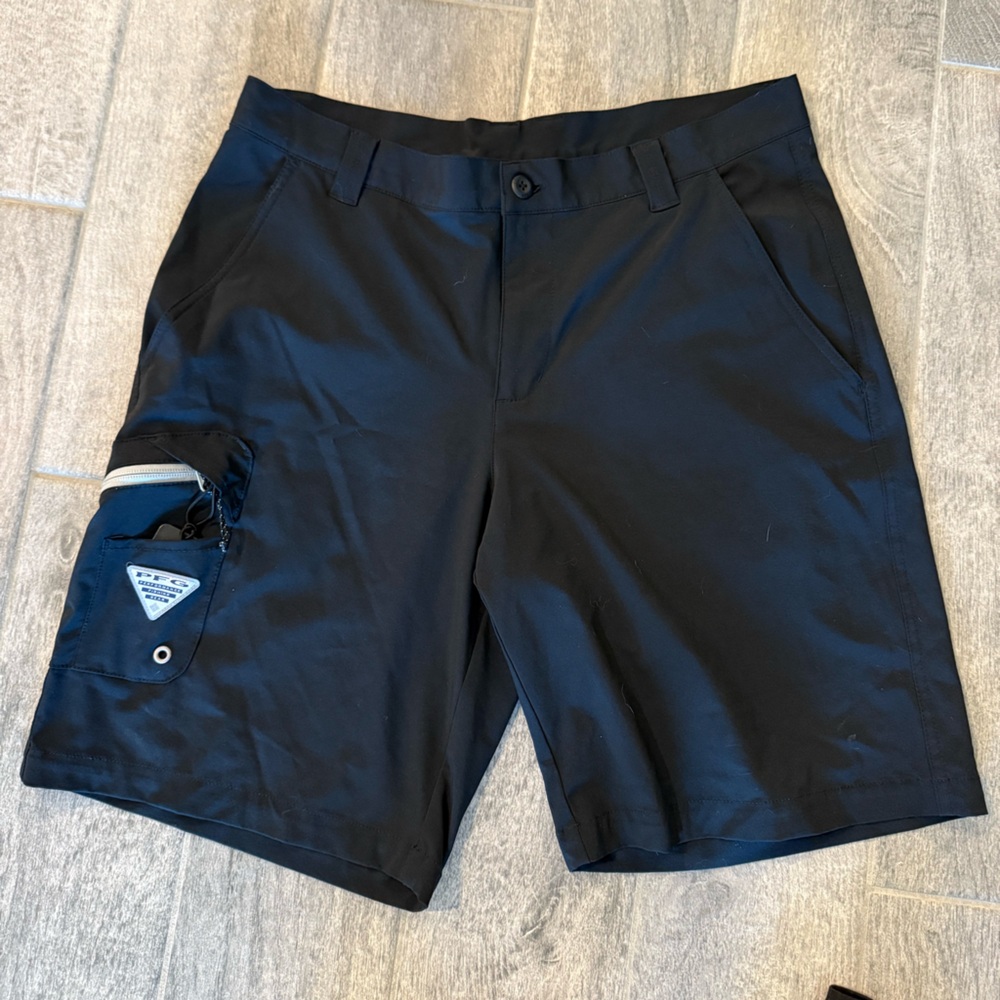 Columbia Black Shorts
